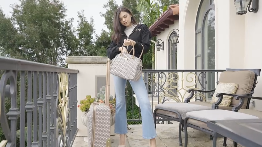 Brangio Italy  Daisy Bloom Overnight Latch On Bag